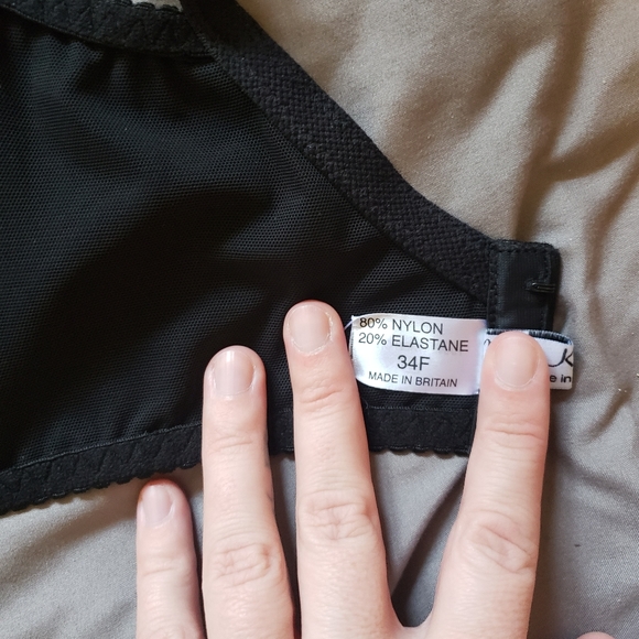 What Katie Did Liz Bra - Picture 7 of 7